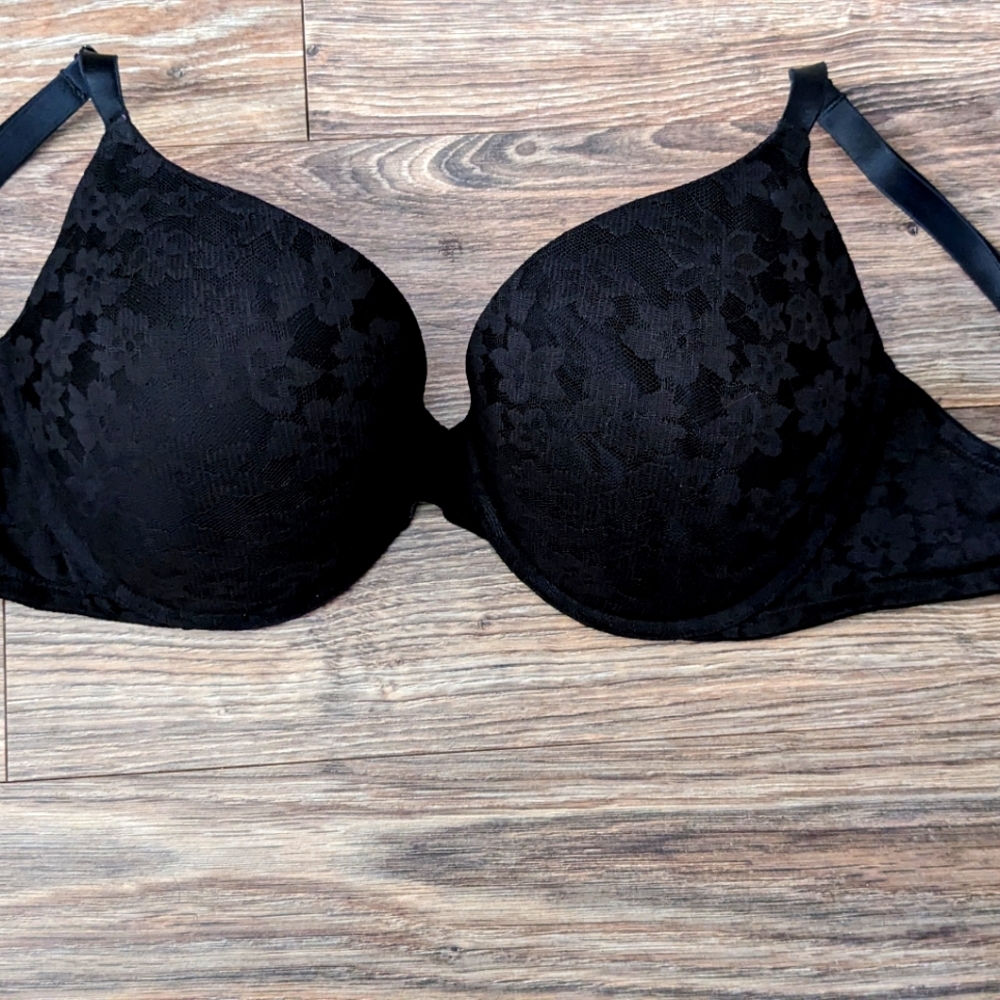 Victoria Secret Pink t-shirt padded push-up bra, 32G